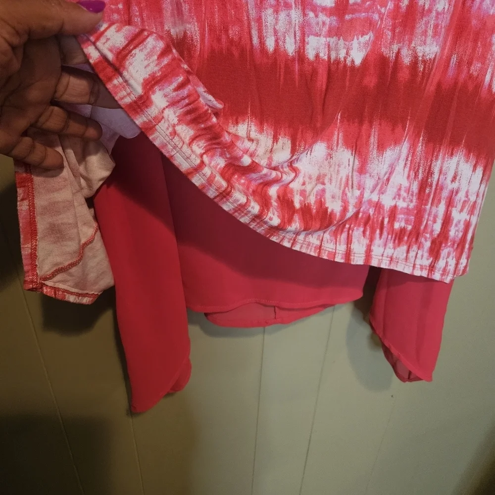 Ava James Tie-Dye Hi-Low Tunic Top – Women’s Plus 2X – Red & White Sleeveless - Picture 5 of 5